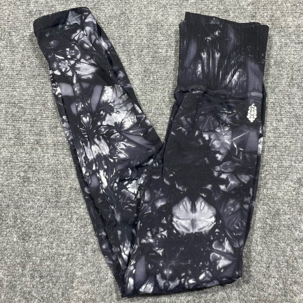 Free People Good Karma Black and Gray Tie-Dye Leggings